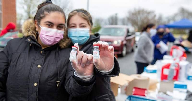 Senior nursing students help with mass vaccination events